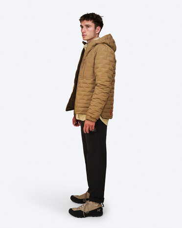 The Mountain Studio D-3 Rl Reversible Light Down Jacket - Otter- Delicioso Brown The Mountain Studio D-3 Rl Reversible Light Down Jacket - Otter- Delicioso Brown