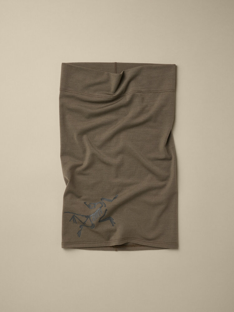 Arc'Teryx Satoroerino Neck Gaiter - Mongoose / Black Arc'Teryx Satoroerino Neck Gaiter - Mongoose / Black