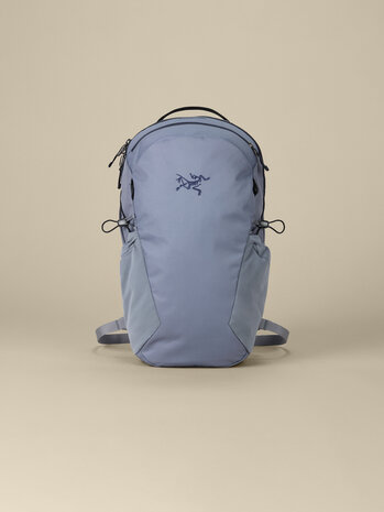 Arc'Teryx Mantis 16 Backpack - Stratus / Blk Sapphire Arc'Teryx Mantis 16 Backpack - Stratus / Blk Sapphire
