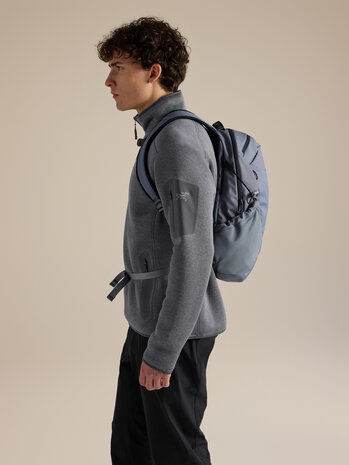 Arc'Teryx Mantis 16 Backpack - Stratus / Blk Sapphire Arc'Teryx Mantis 16 Backpack - Stratus / Blk Sapphire