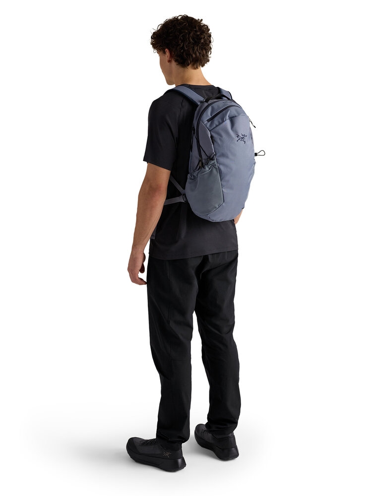Arc'Teryx Mantis 16 Backpack - Stratus / Blk Sapphire Arc'Teryx Mantis 16 Backpack - Stratus / Blk Sapphire