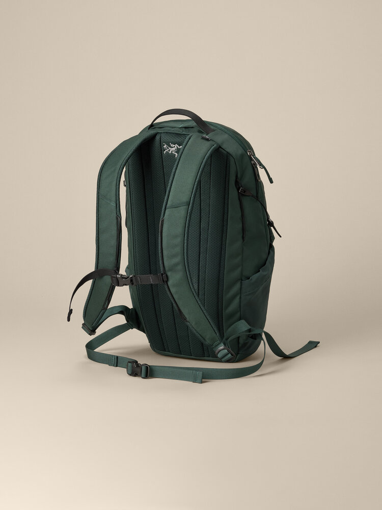 Arc'Teryx Mantis 16 Backpack - Dark Jade Arc'Teryx Mantis 16 Backpack - Dark Jade