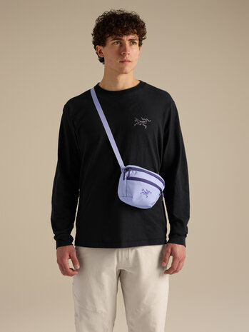 Arc'Teryx Mantis 1 Waist Pack - Kasumi / Blurple Arc'Teryx Mantis 1 Waist Pack - Kasumi / Blurple