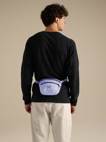 Arc'Teryx Mantis 1 Waist Pack - Kasumi / Blurple Arc'Teryx Mantis 1 Waist Pack - Kasumi / Blurple