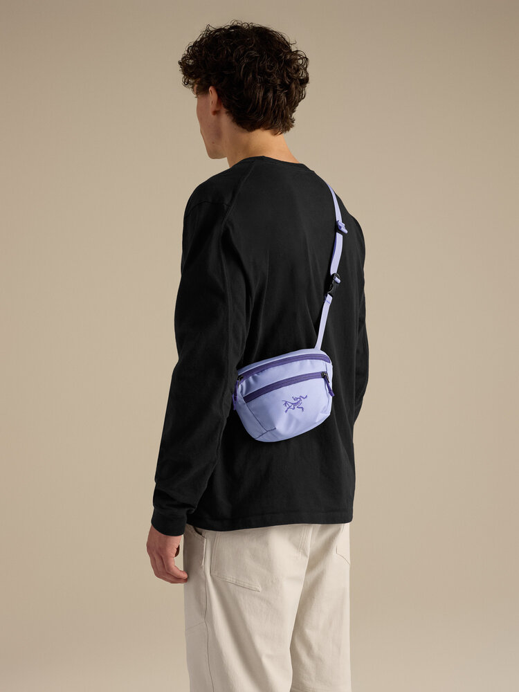 Arc'Teryx Mantis 1 Waist Pack - Kasumi / Blurple Arc'Teryx Mantis 1 Waist Pack - Kasumi / Blurple