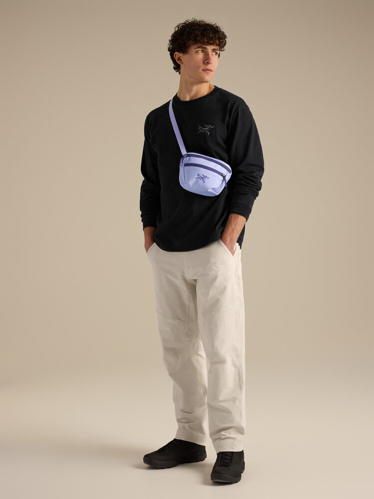 Arc'Teryx Mantis 1 Waist Pack - Kasumi / Blurple Arc'Teryx Mantis 1 Waist Pack - Kasumi / Blurple