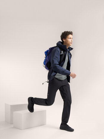 Arc'Teryx Atom Hoody - Black Sapphire Arc'Teryx Atom Hoody - Black Sapphire