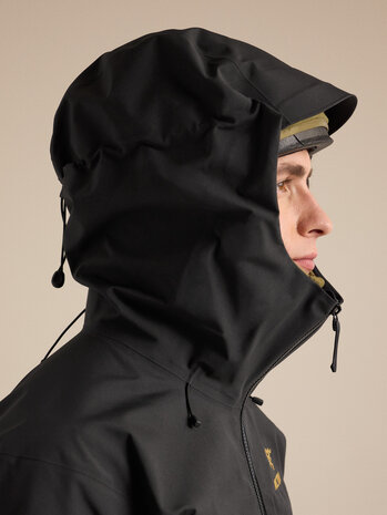 Arc'Teryx Alpha SV Jacket - 24K Black Arc'Teryx Alpha SV Jacket - 24K Black
