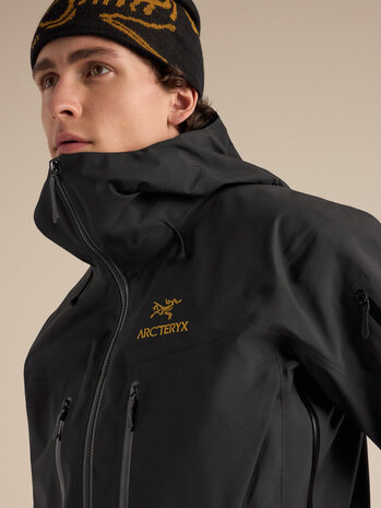 Arc'Teryx Alpha SV Jacket - 24K Black Arc'Teryx Alpha SV Jacket - 24K Black