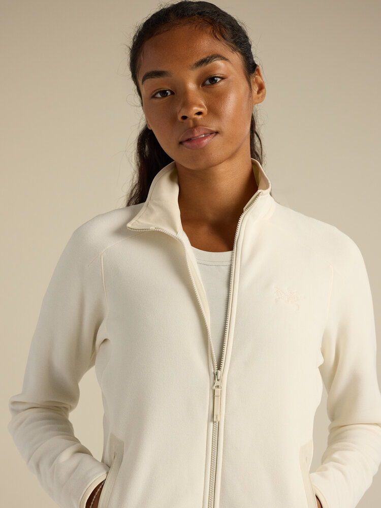 Arc'Teryx Kyanite Jacket - Arctic Silk / Sea Salt Arc'Teryx Kyanite Jacket - Arctic Silk / Sea Salt