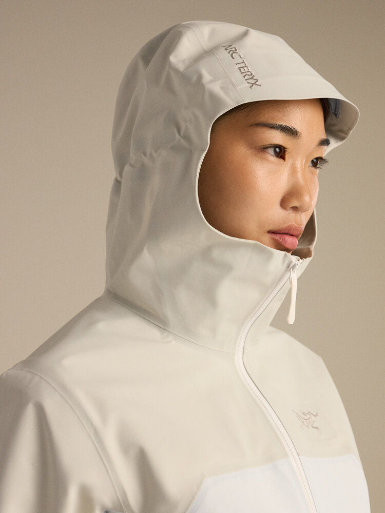 Arc'Teryx Beta Jacket - Sea Salt / Arctic Silk Arc'Teryx Beta Jacket - Sea Salt / Arctic Silk