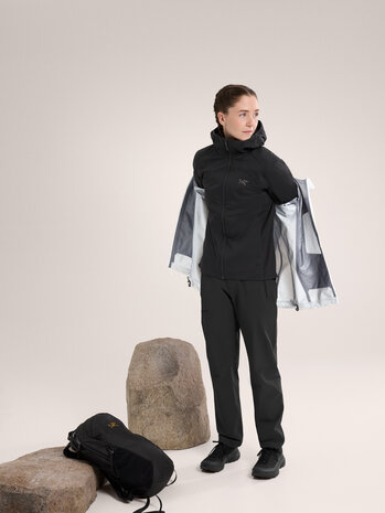 Arc'Teryx Atom Hoody - Black Arc'Teryx Atom Hoody - Black