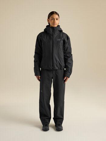 Arc'Teryx Altira Insulated Cropped Jacket - Black Arc'Teryx Altira Insulated Cropped Jacket - Black