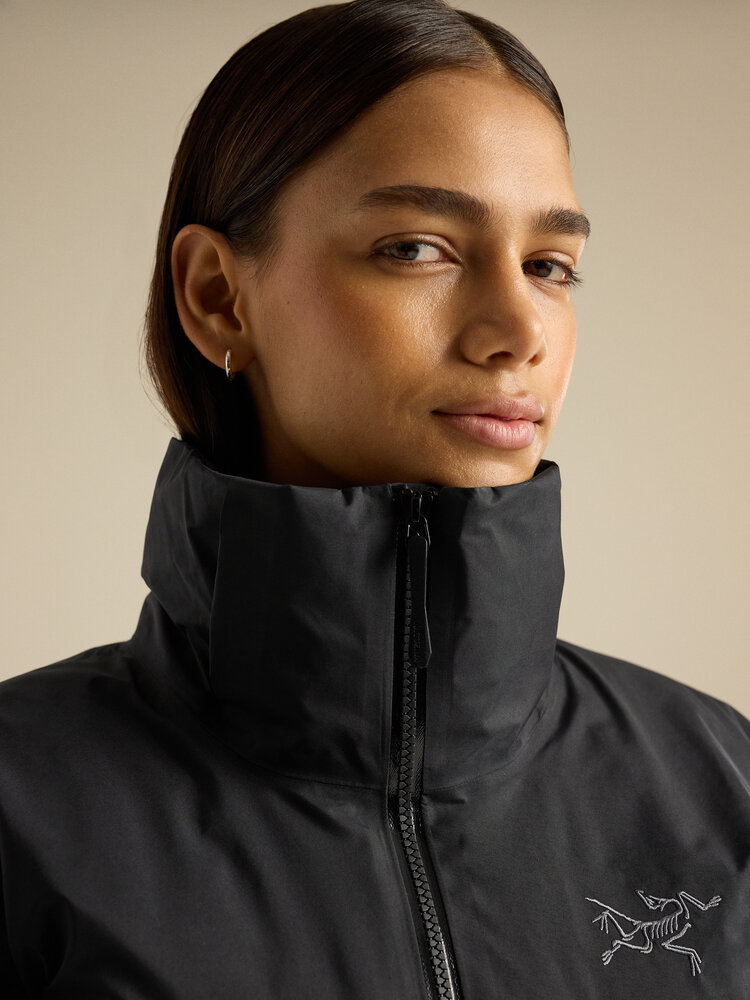 Arc'Teryx Altira Insulated Cropped Jacket - Black Arc'Teryx Altira Insulated Cropped Jacket - Black