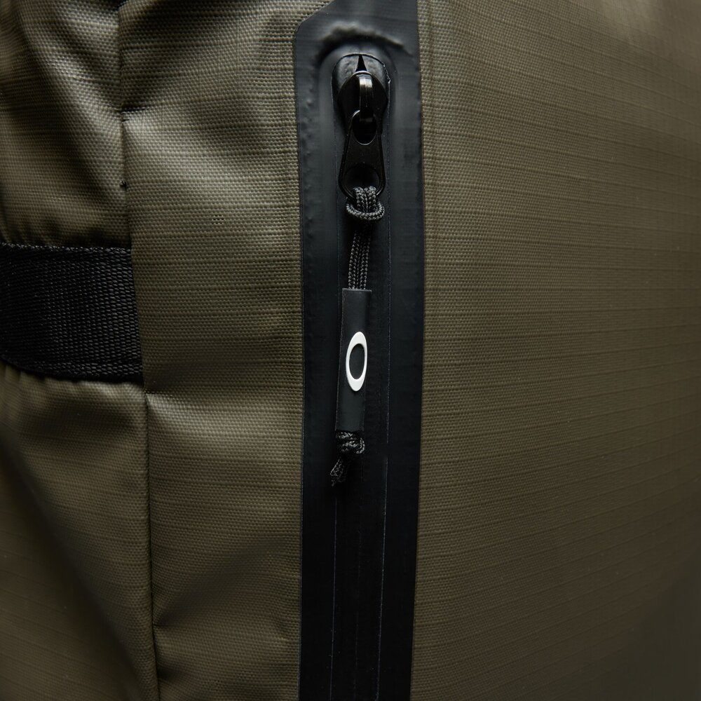 Oakley Terraquest 50L Hybrid Duffle - Deep Olive