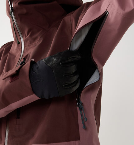 Haglöfs Alper Proof Jacket - Maroon Trail / Misty Mauve Haglöfs Alper Proof Jacket - Maroon Trail / Misty Mauve