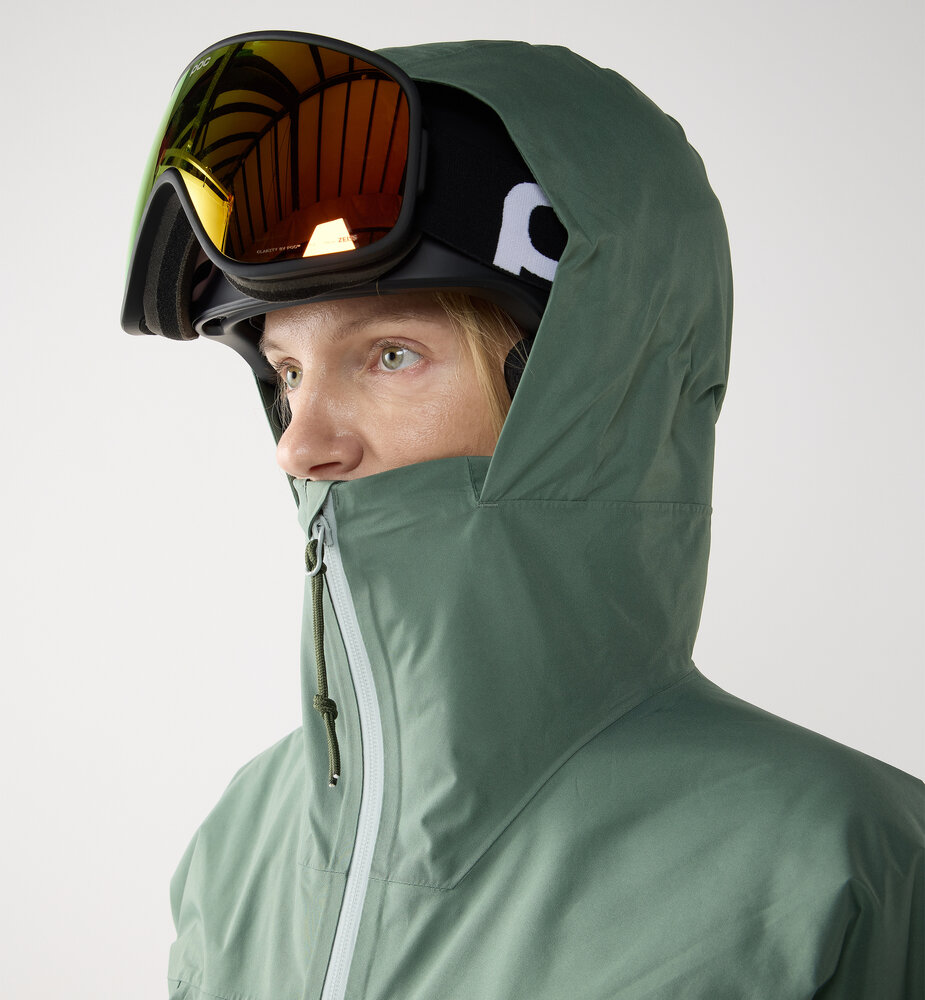 Haglöfs Latnja Gtx Insulated Jacket - Chlorophyll Green Haglöfs Latnja Gtx Insulated Jacket - Chlorophyll Green