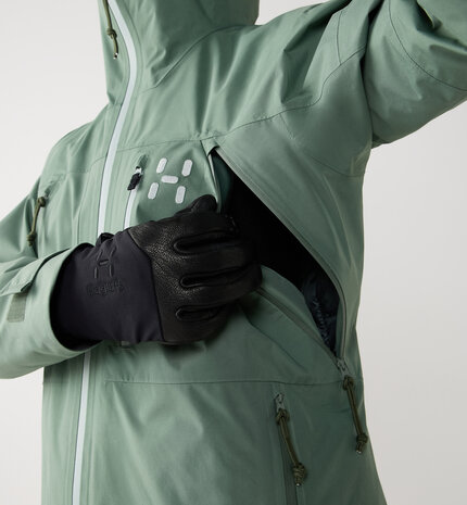 Haglöfs Latnja Gtx Insulated Jacket - Chlorophyll Green Haglöfs Latnja Gtx Insulated Jacket - Chlorophyll Green