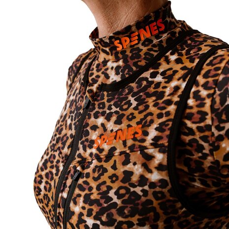 Spines The Leopard