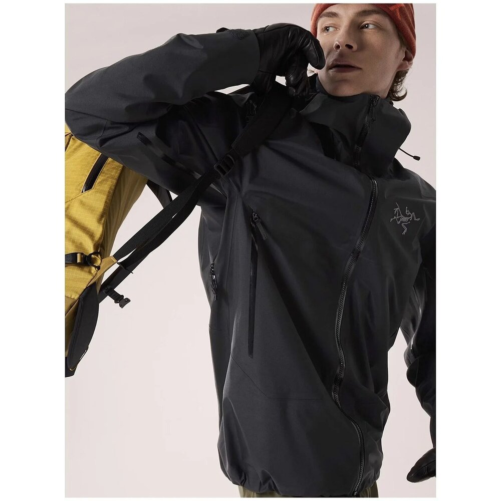 Arc'Teryx Sabre Jacket - Black Arc'Teryx Sabre Jacket - Black