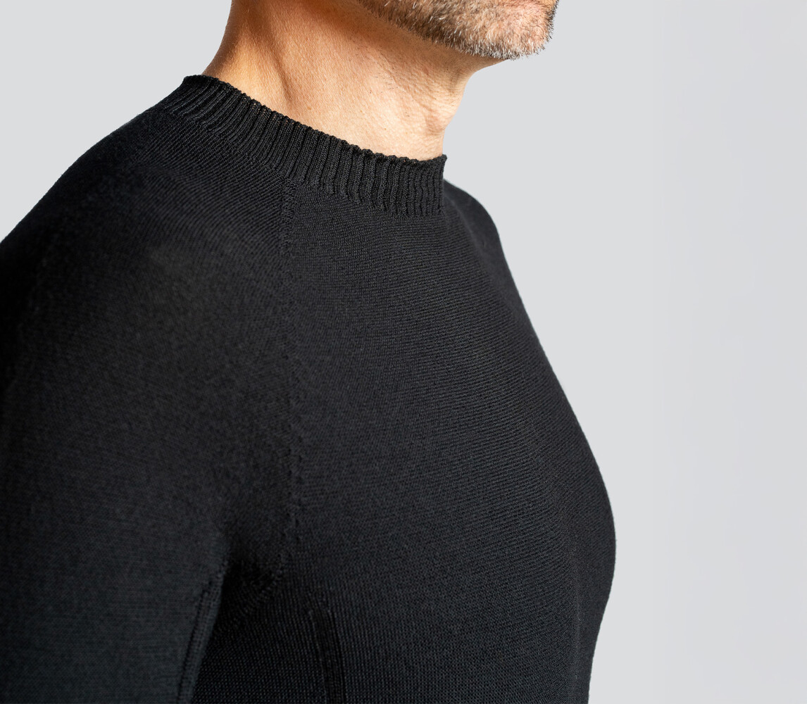Skyline Merino Baseline Crew Top - Blaack Sheep