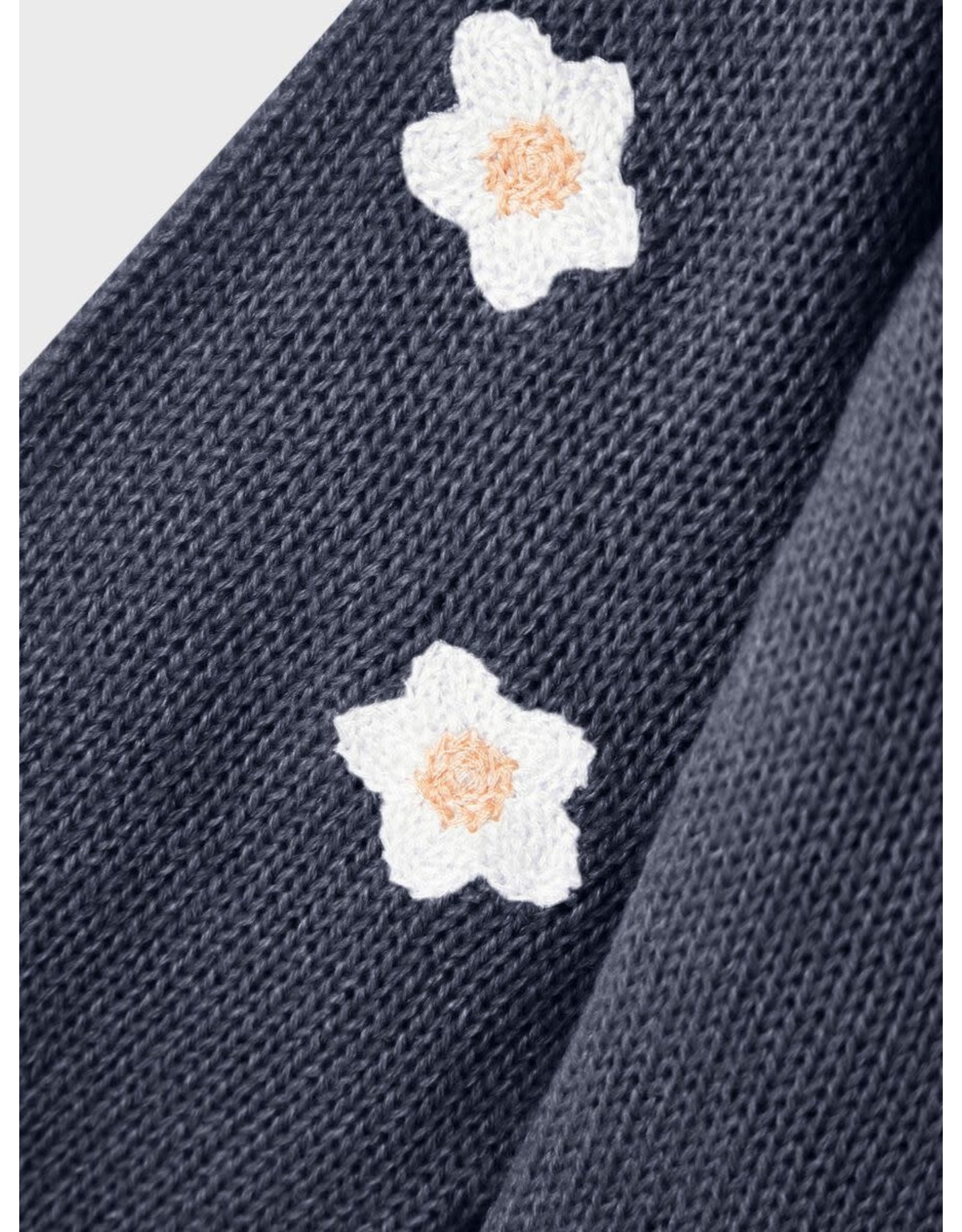 Name It Donkerblauwe vest met knoopjes en bloemetjes