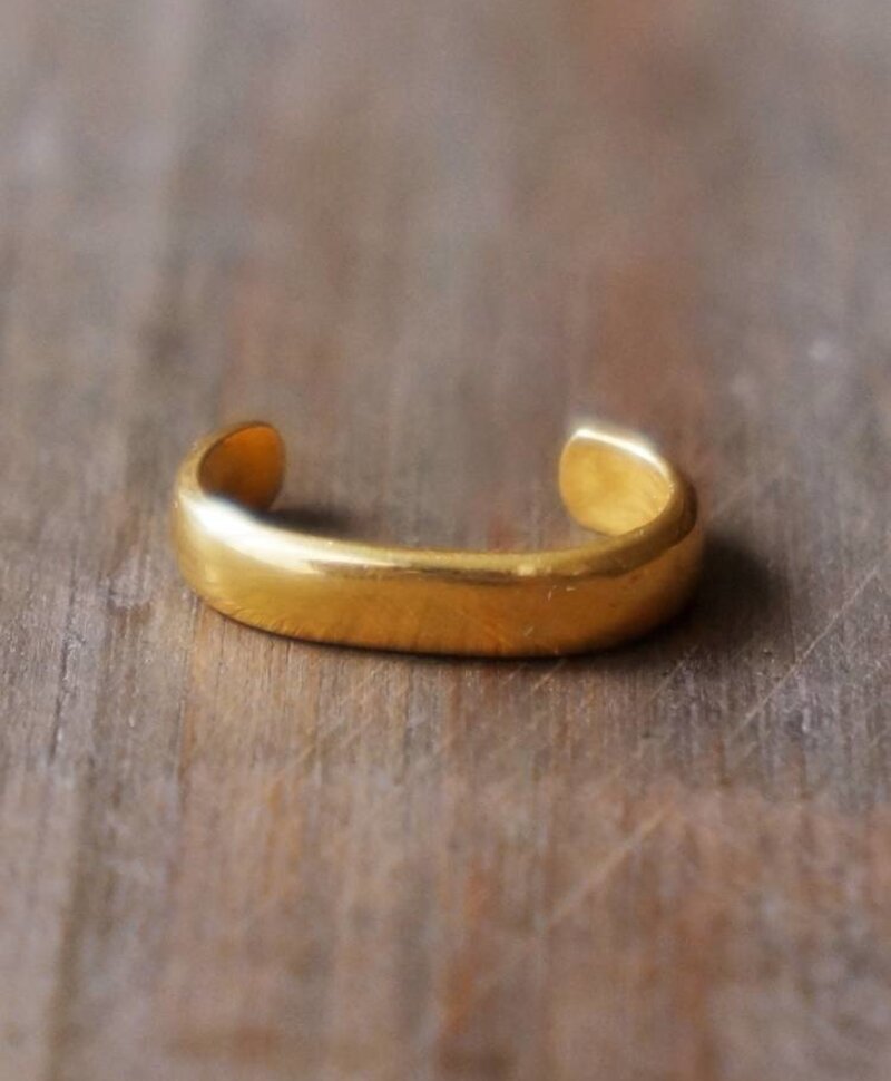 Ear Cuff Gumption, Gold