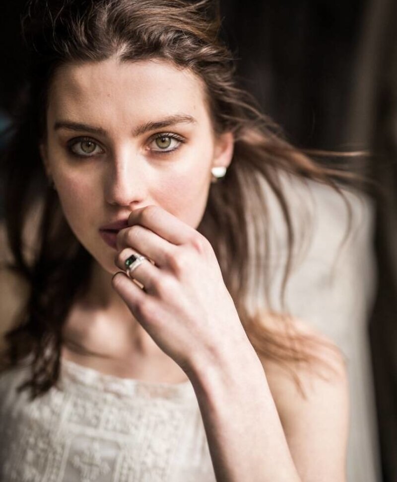 Ring Eartha with Synthetic Emerald