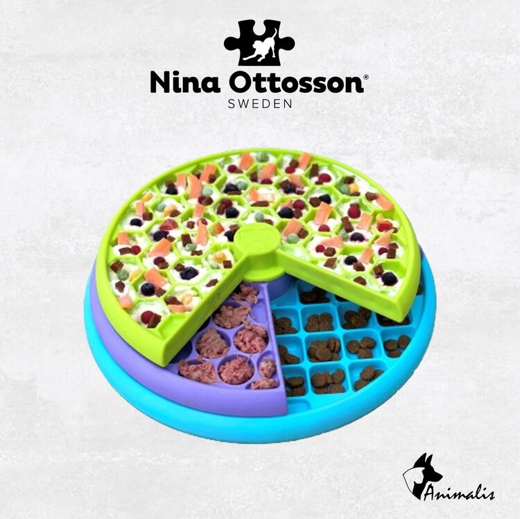 Nina Ottosson "Lickin' Layers - Puzzle & Feeder in One"