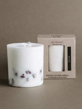 The Munio Rose candle
