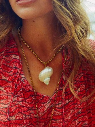 Bonnie Studios BIG SHELL PENDANT