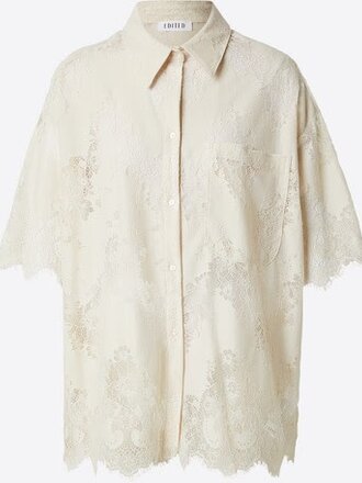 Edited Bella shirt almond milk