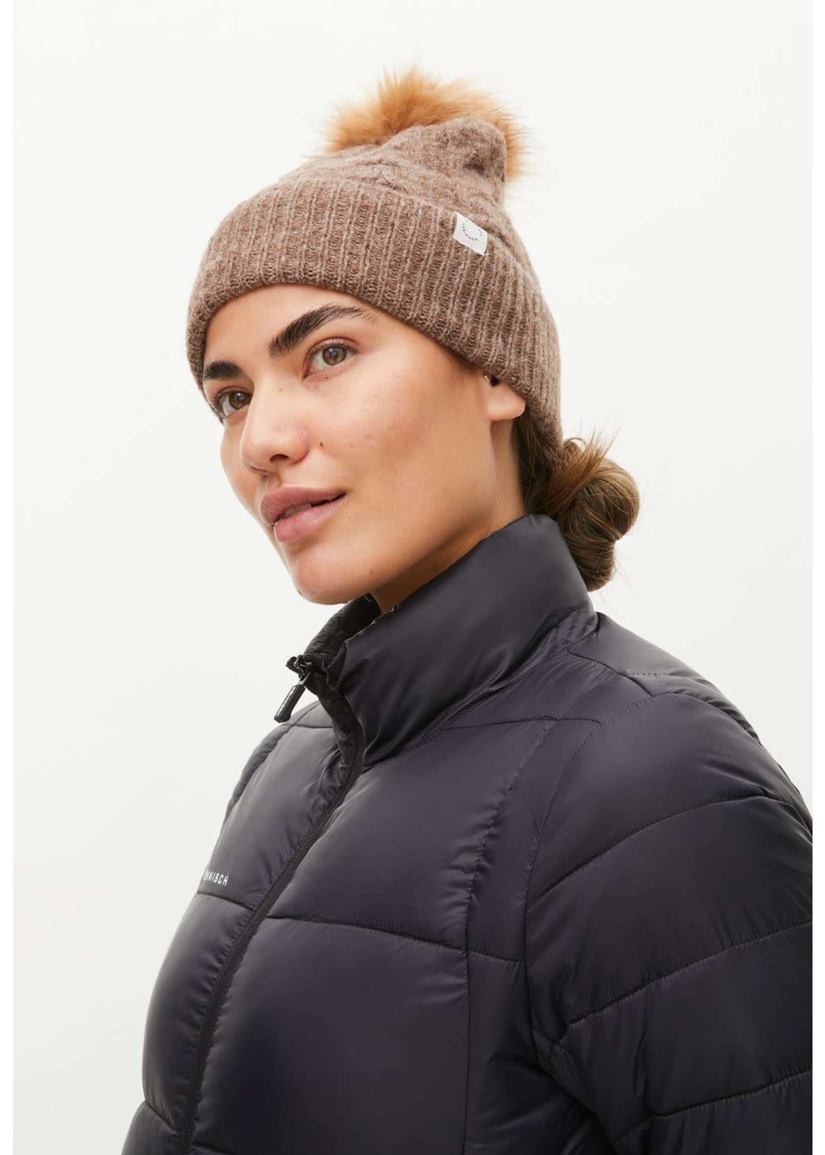 Rohnisch Rohnisch Pom Braid Beanie