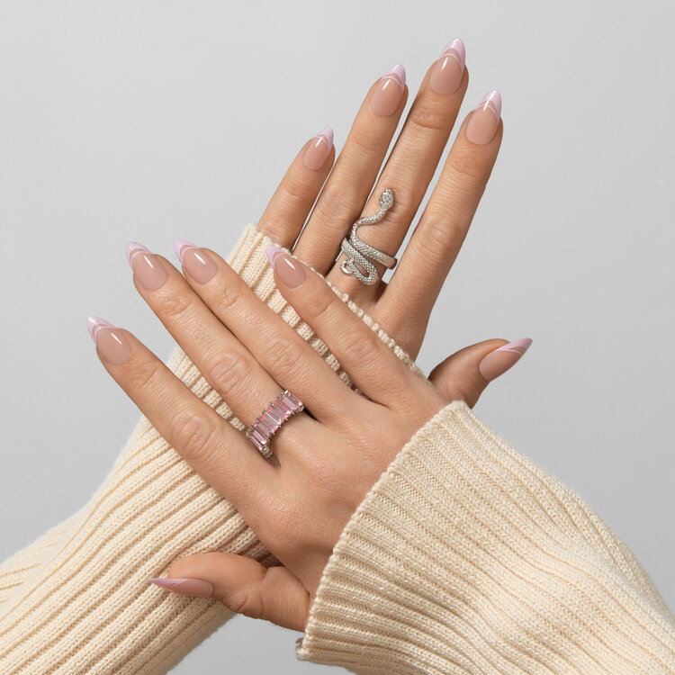 Voguish Fantasy – Rainy Night