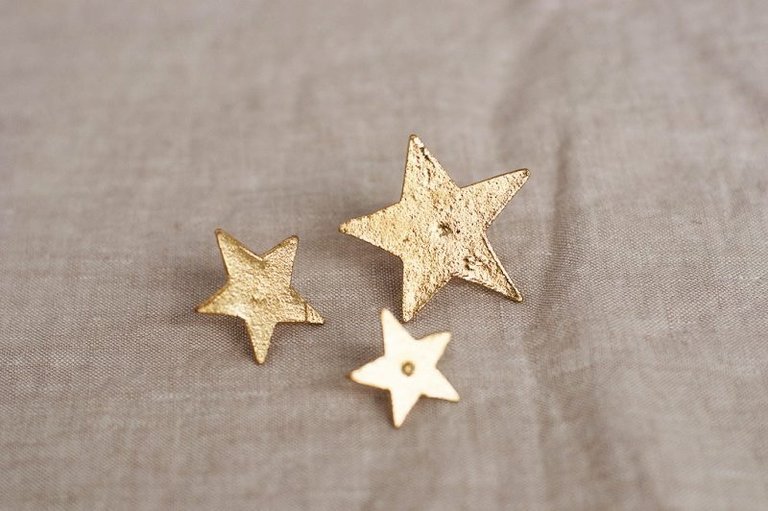 Boncoeurs Wall decorating nail - small star