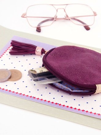 Noï/Natural Life Plum round leather gold dust pouch Noï/Natural Life Plum round leather gold dust pouch