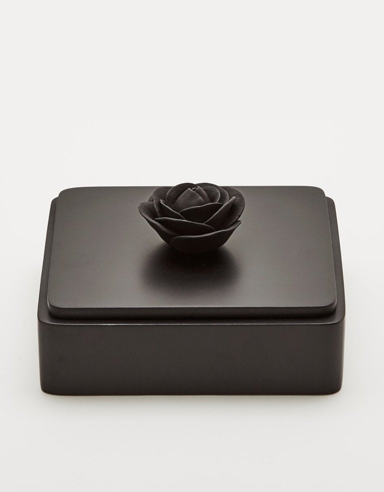 Anoq Black square box with black porcelain rose