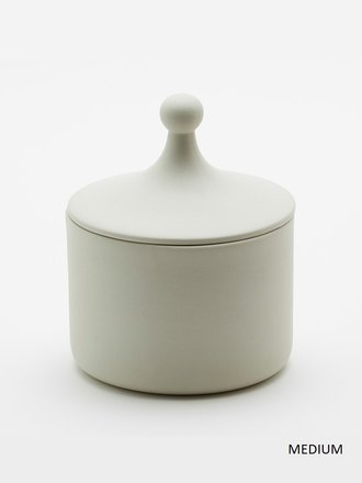 Anoq Cremekleurige kleien pot met deksel - medium Anoq Cremekleurige kleien pot met deksel - medium