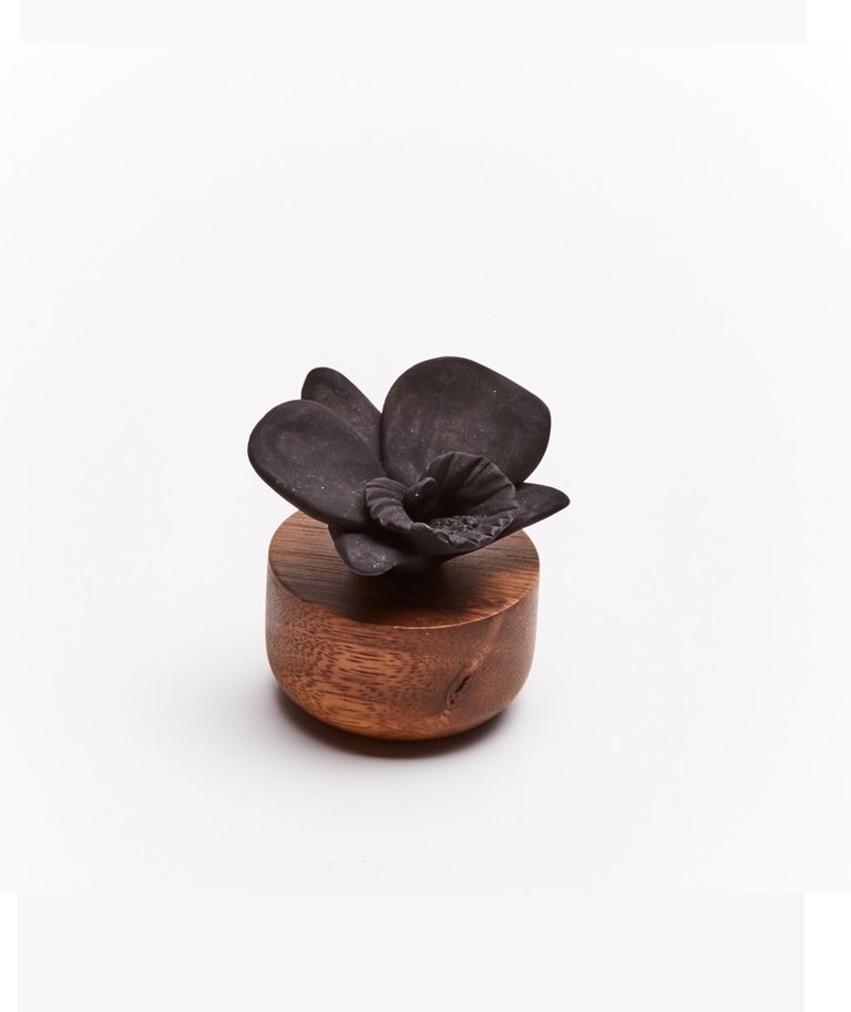 Anoq Nepalese Orchid perfume diffuser black