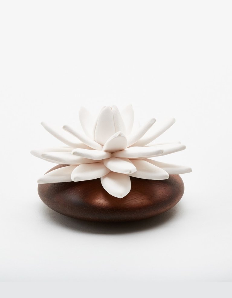 Anoq Ceramic flower perfume diffuser - Indian Lotus