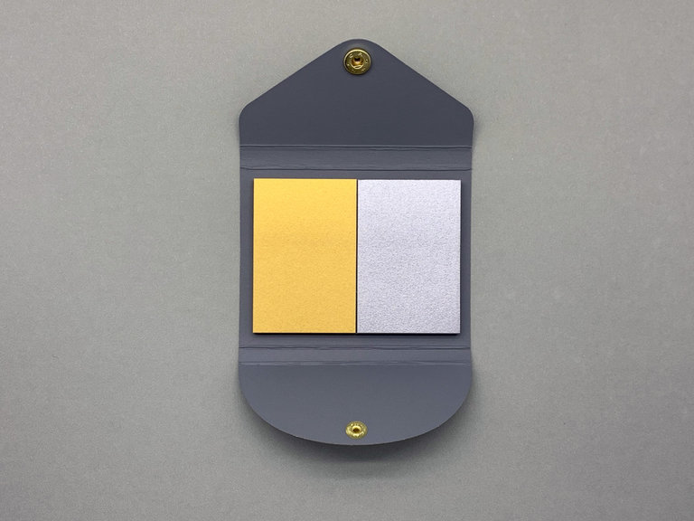 Yamama Sticky notes - Grey cover with Gold and Silver notes