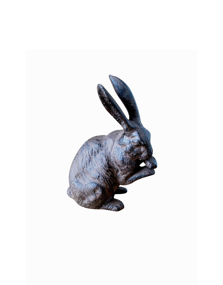 Rabbit or hare in cast iron