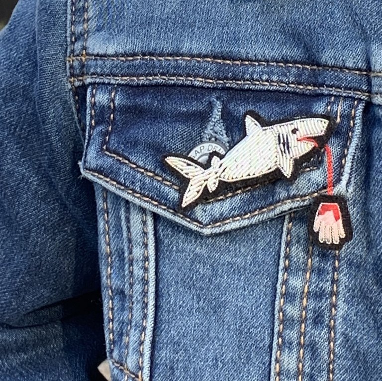 Macon & Lesquoy Brooch - shark