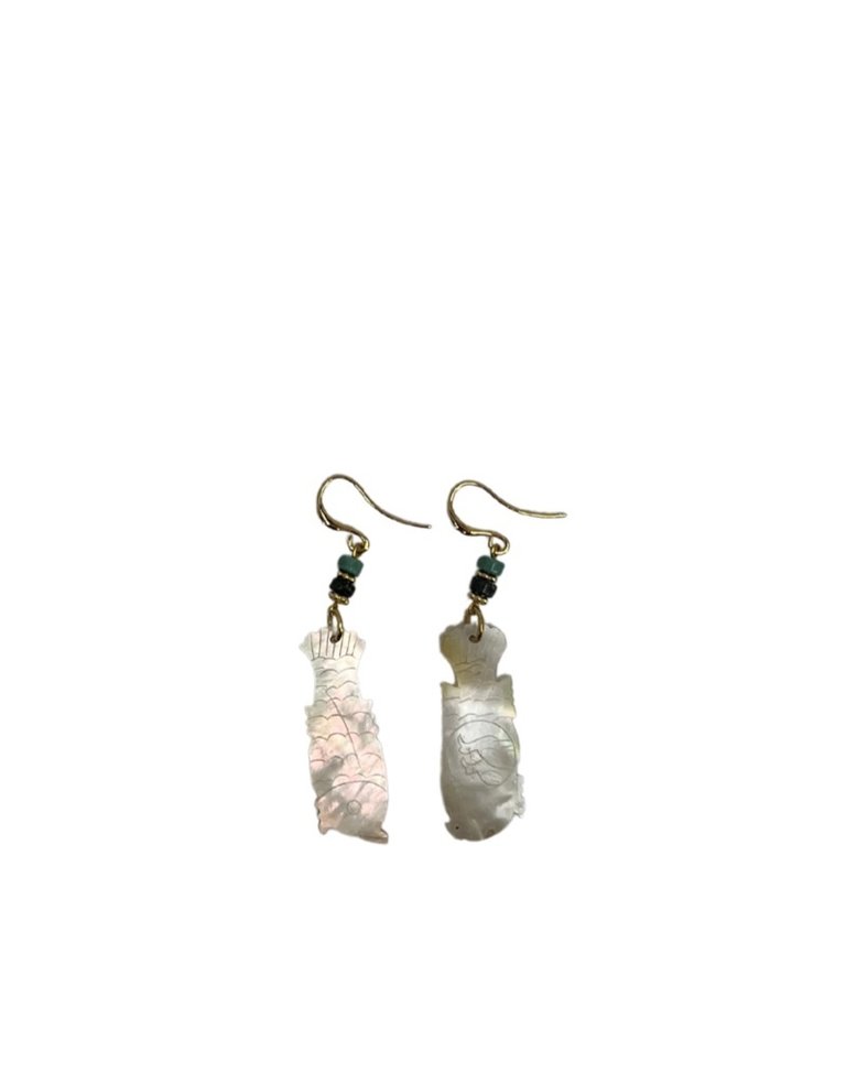 Petra Reijrink Pair of earrings - Mother of Pearl fishes - 4 variations