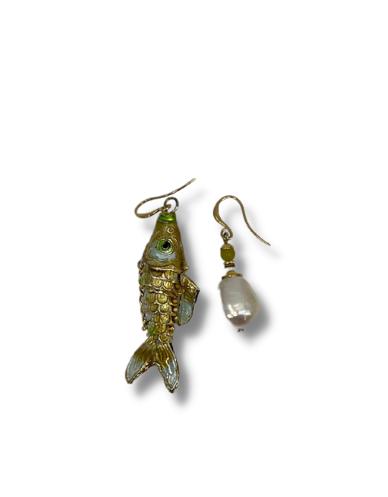 Petra Reijrink Asymmetrical pair of sea themed earrings - 4 variations