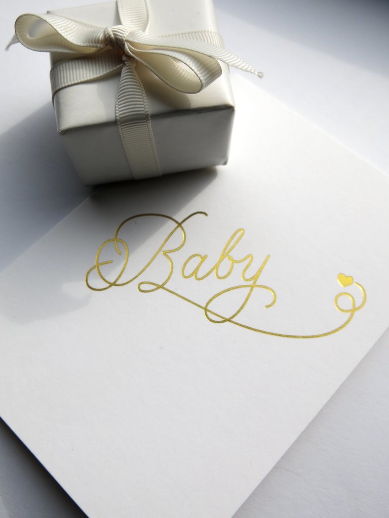 Cardsome Gold heart baby card