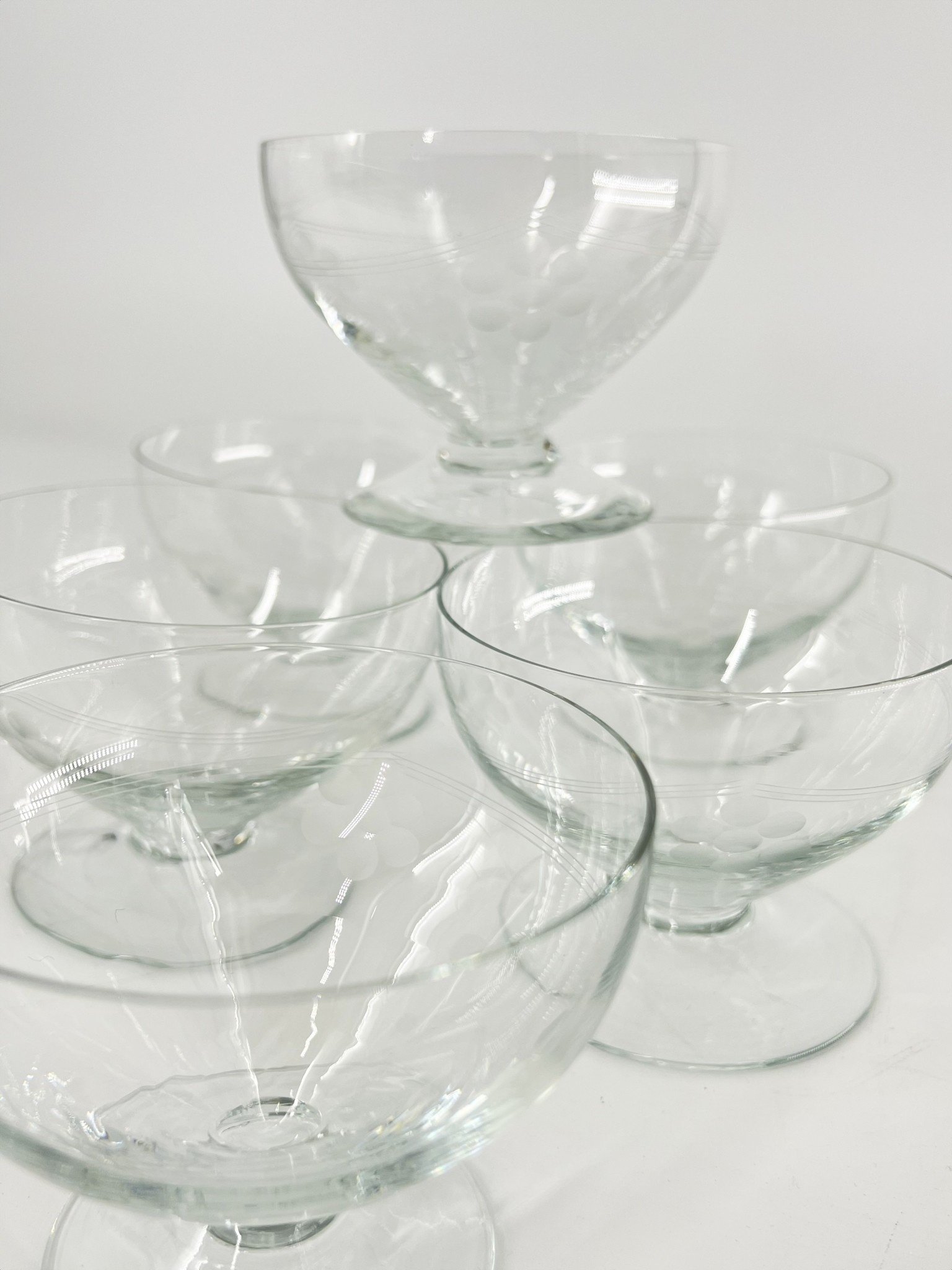 Set of 5 vintage crystal champagne glasses - Curiosa Cabinet