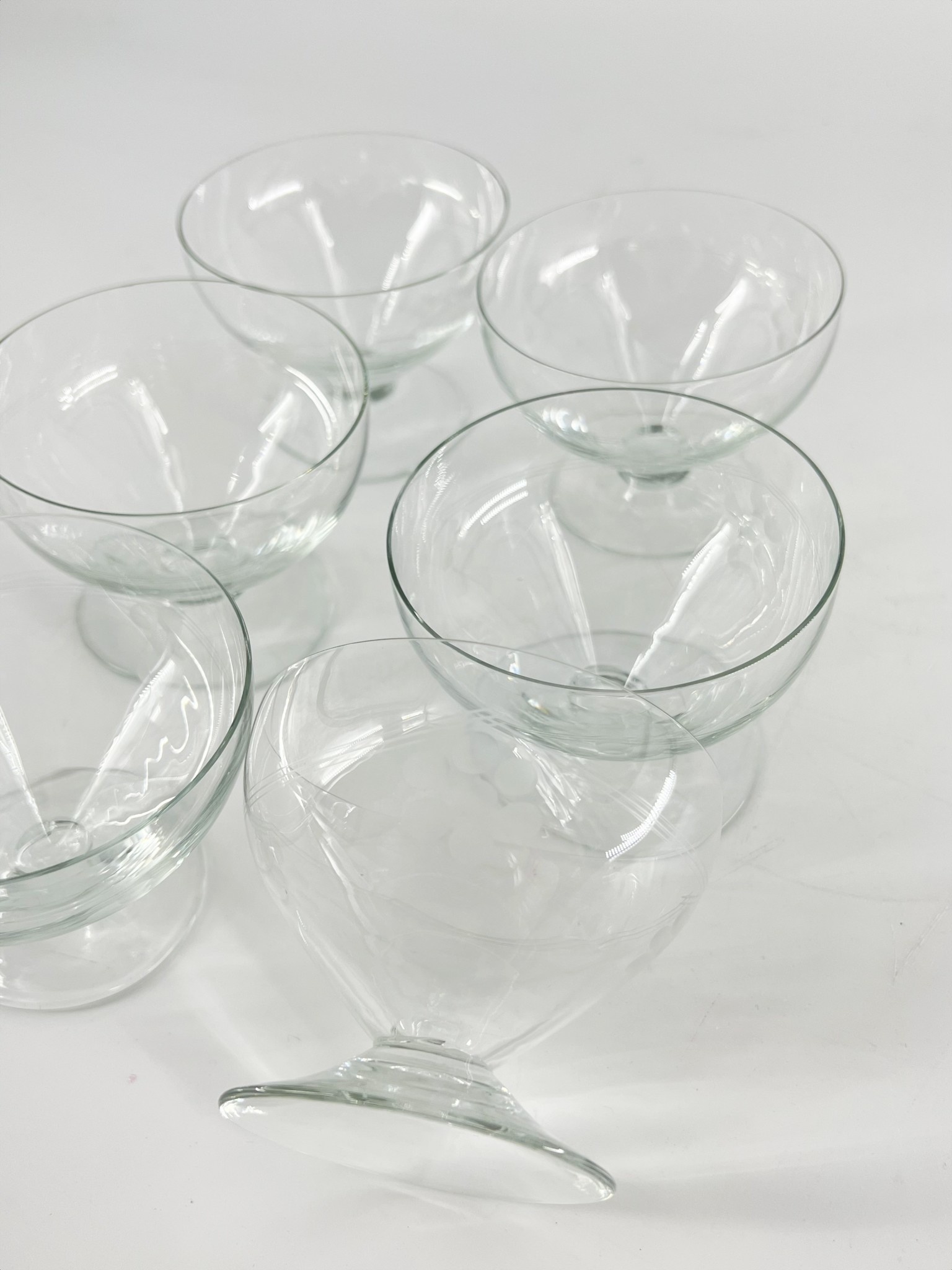Set of 5 vintage crystal champagne glasses - Curiosa Cabinet