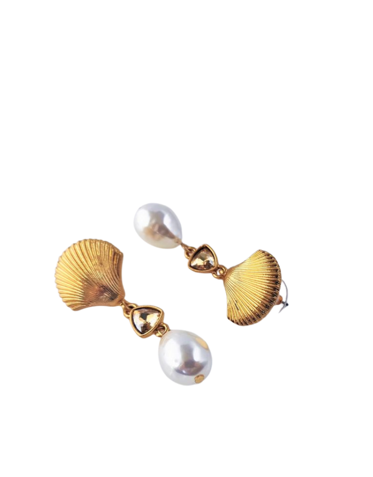 Vintage Oscar de la Renta shell and pearl earrings