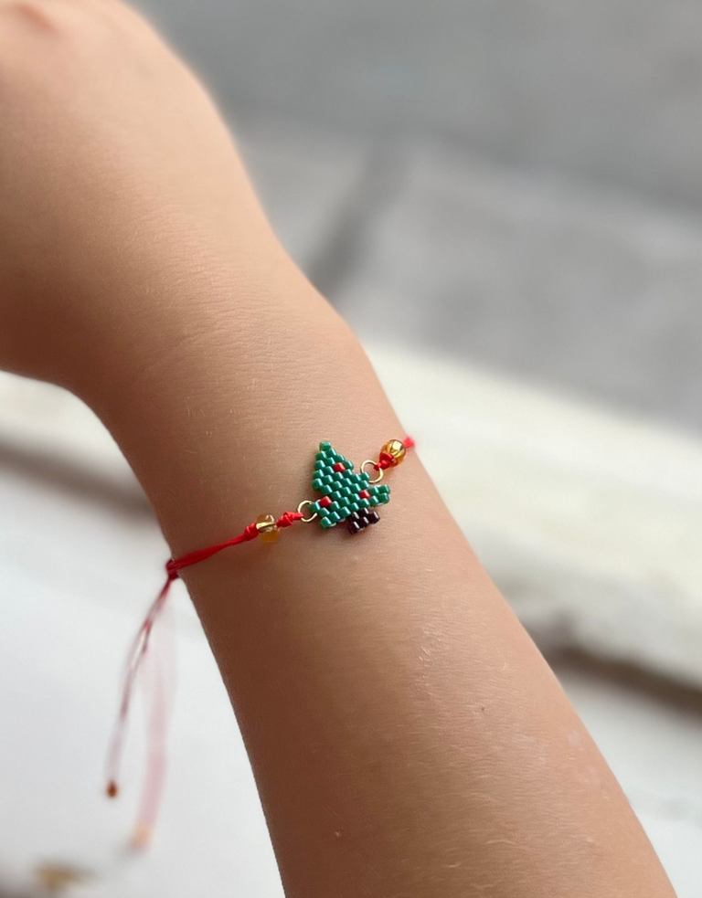 Noï/Natural Life Christmas tree beeded bracelet
